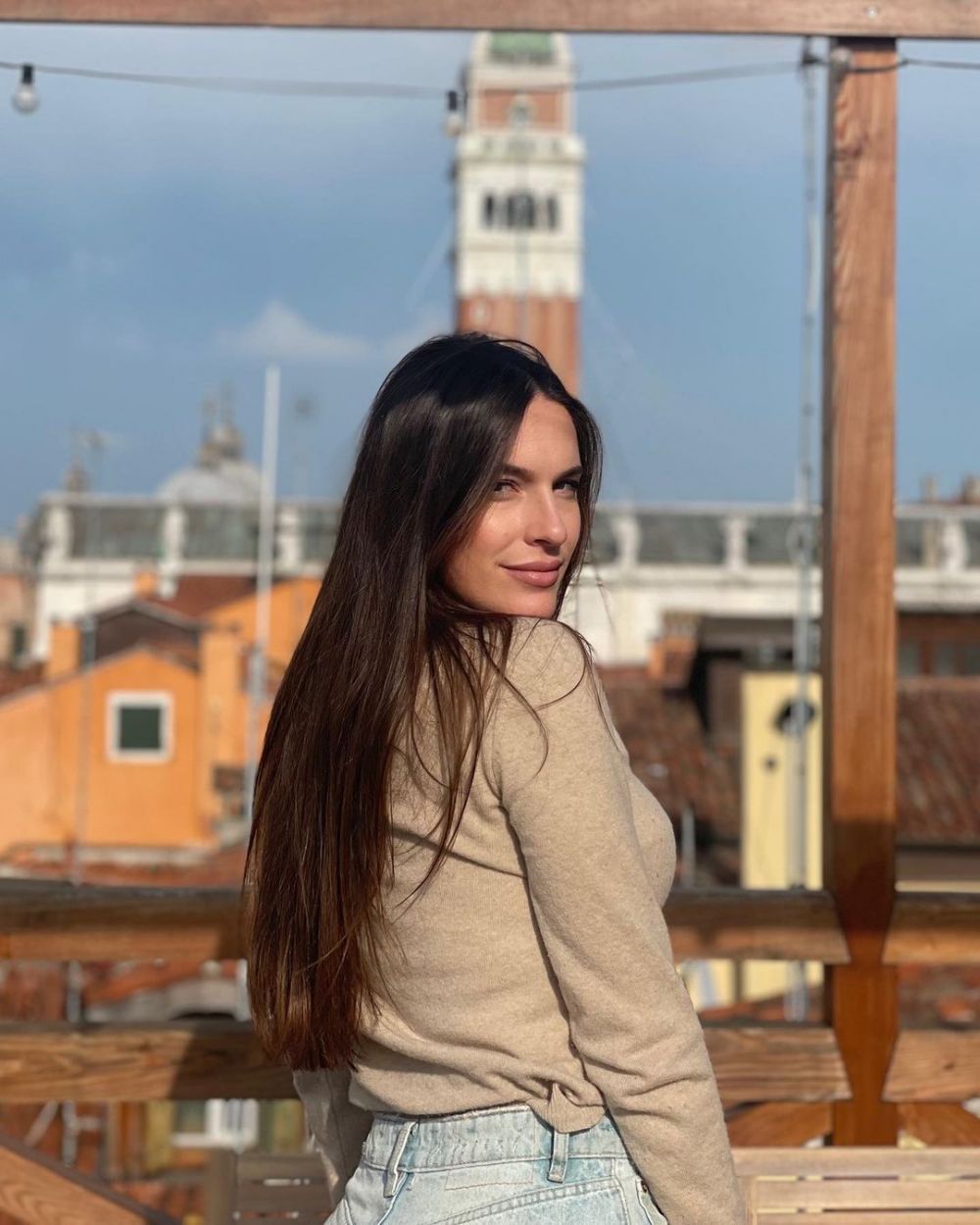 Tot ce are mai frumos Italia! Ea este cea mai sexy fotbalistă și își înnebunește urmăritorii cu aparițiile în costum de baie _9