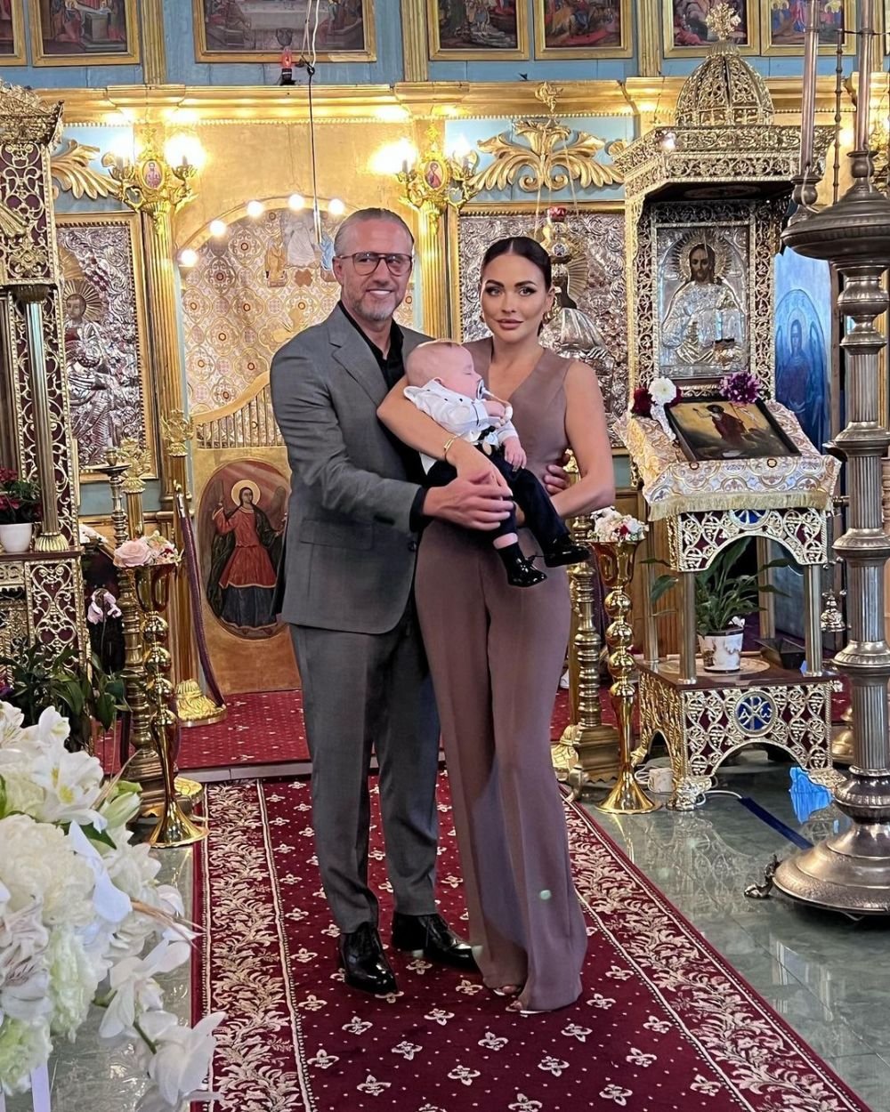 Apariția cu care Corina Caciuc a întors privirile! Decolteul cu care a surprins iubita lui Reghecampf _5