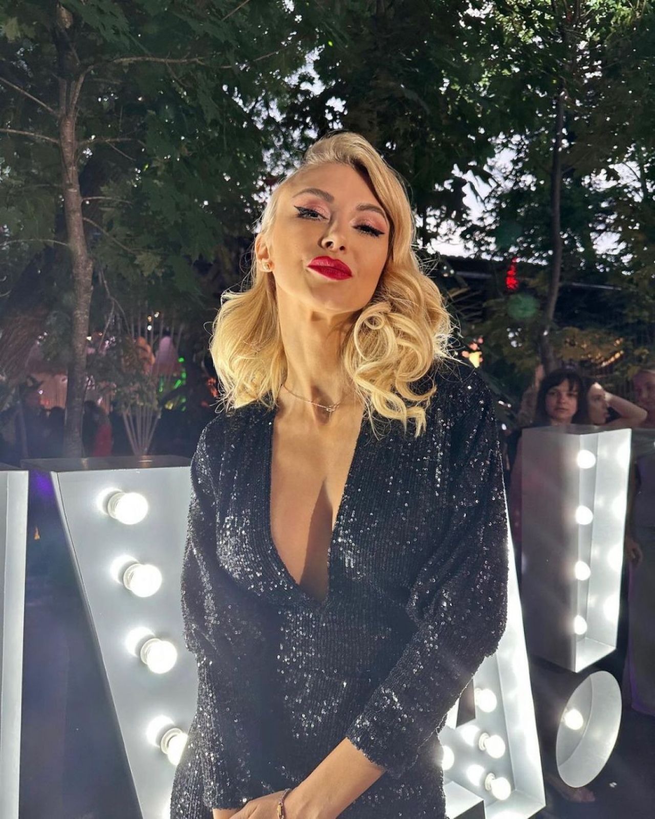 Andreea Bălan se iubește cu un tenismen mai tânăr cu 9 ani: „Sunt mai fericită ca niciodată!”_33