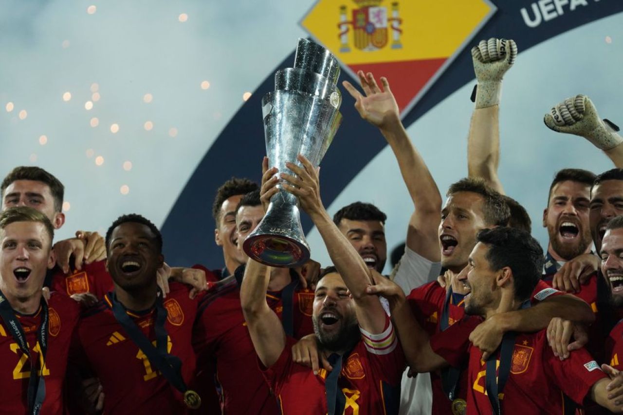 El e primul jucător din istorie care a câștigat Nations League, EURO și Cupa Mondială!_8