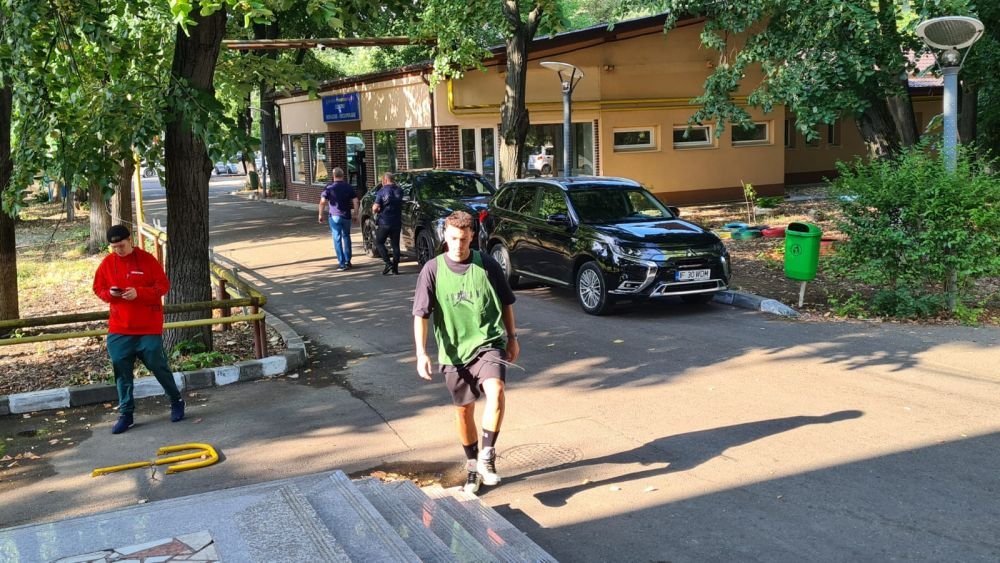 Cum a apărut Alex Băluță la reunirea FCSB-ului_7