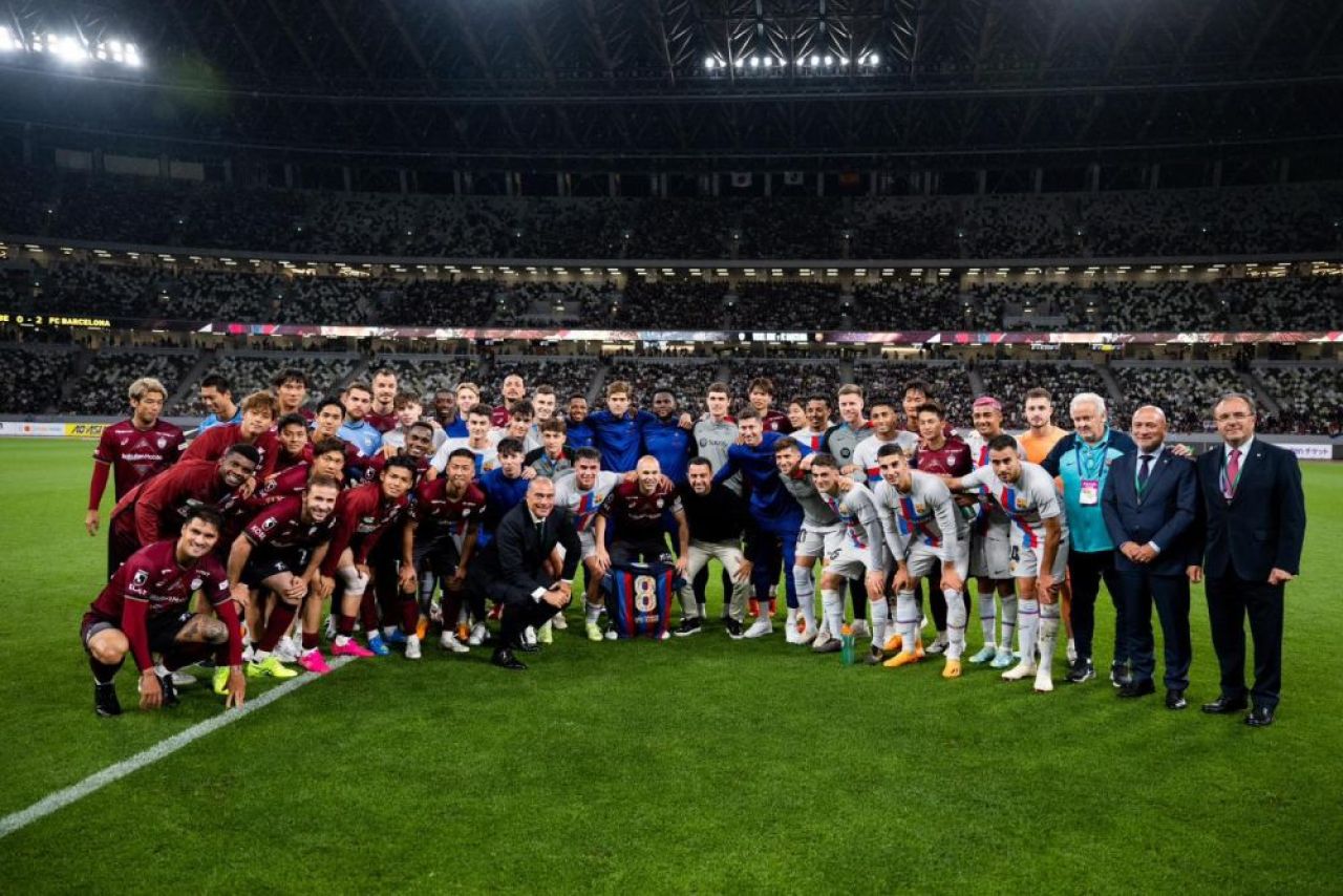 Barcelona și Juventus se umplu de bani, dacă sunt excluse de UEFA din cupele europene!_16