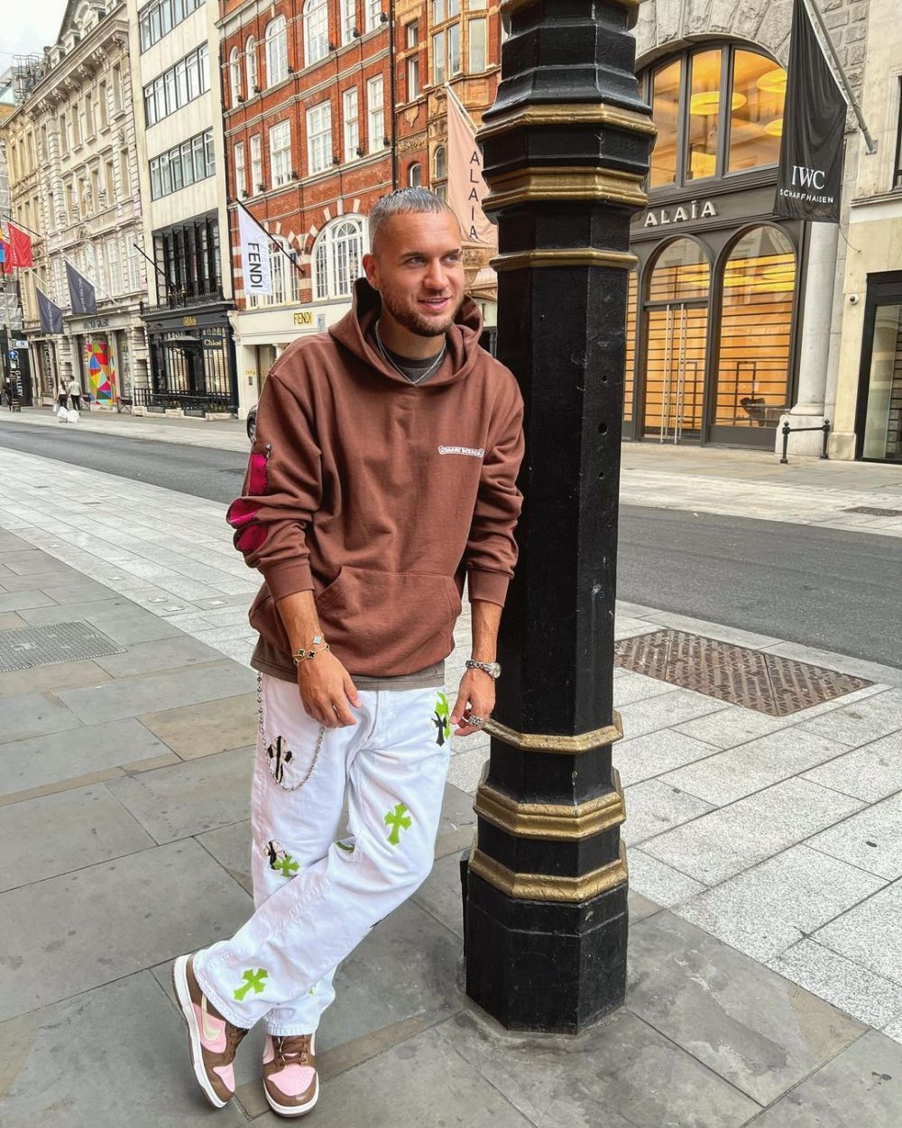 „Și Dani Alves se îmbrăca așa și acum dă țigări la schimb!” Mihai Stoica îl 'înțeapă' pe George Pușcaș pentru aparițiile sale _5