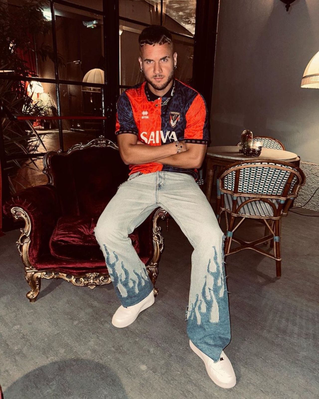 „Și Dani Alves se îmbrăca așa și acum dă țigări la schimb!” Mihai Stoica îl 'înțeapă' pe George Pușcaș pentru aparițiile sale _14