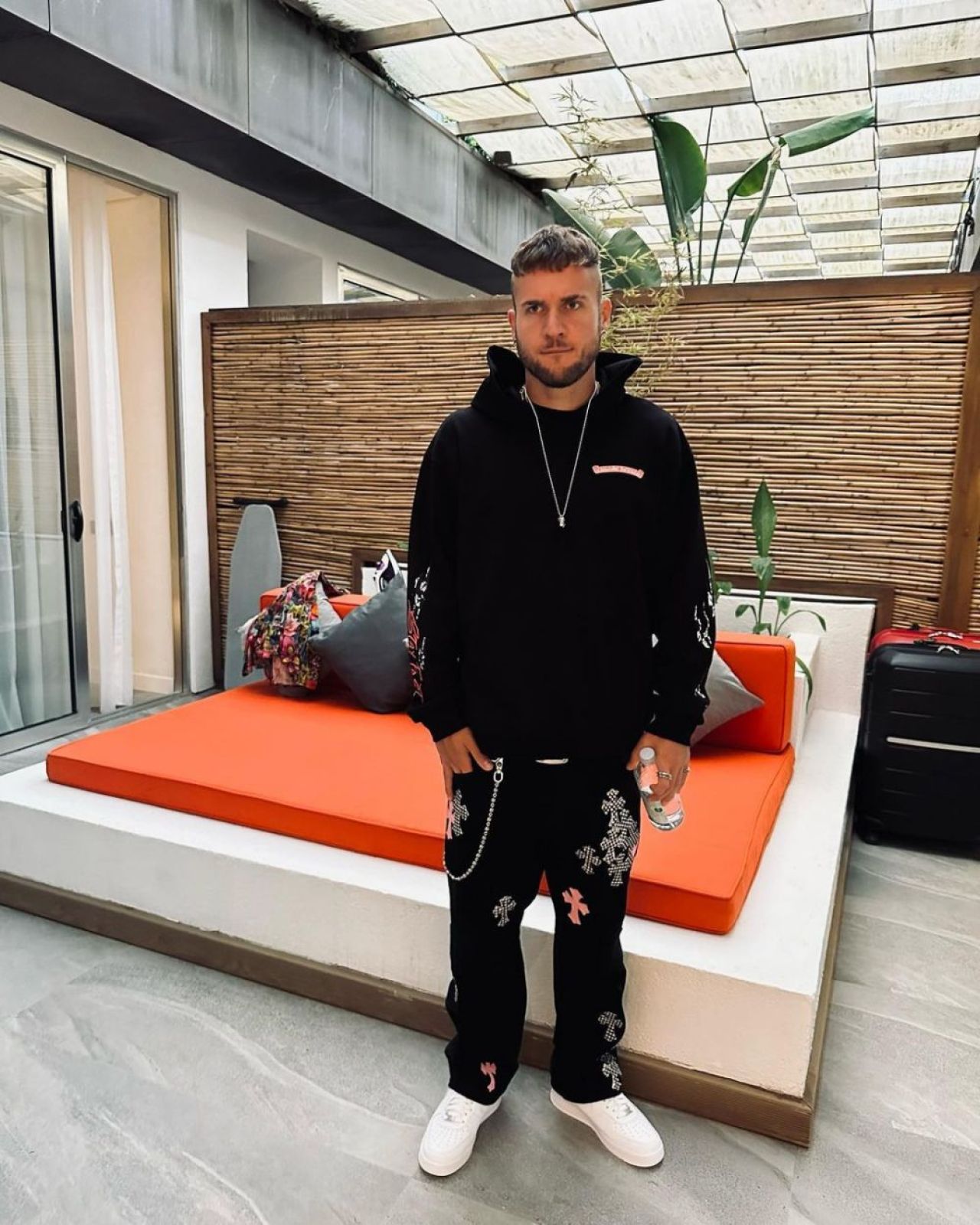 „Și Dani Alves se îmbrăca așa și acum dă țigări la schimb!” Mihai Stoica îl 'înțeapă' pe George Pușcaș pentru aparițiile sale _21