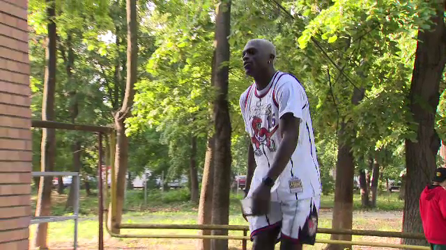 Dennis Rodman de la FCSB! Cum a apărut Joyskim Dawa, preferatul lui Gigi Becali, la vizita medicală _23