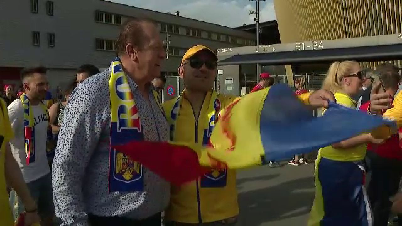 Helmut Duckadam, asaltat de români în Elveția! Toți au vrut o amintire cu eroul de la Sevilla _18