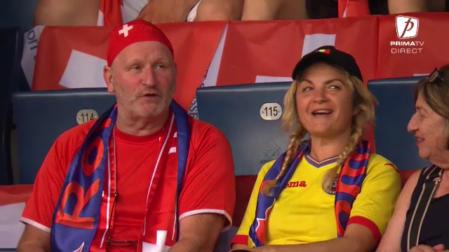 Dragostea nu are granițe! :) Imaginea serii înainte de Elveția - România_10