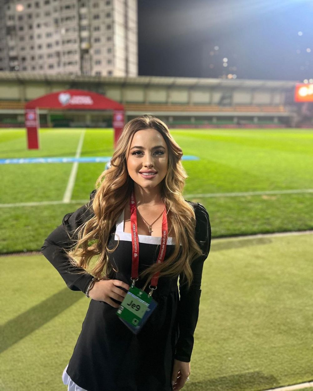 A fost talismanul Republicii Moldova în victoria cu Polonia! Olivia Cucoș, superba jurnalistă, a făcut spectacol la Chișinău_11