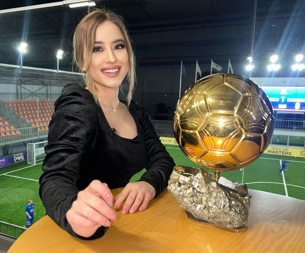 A fost talismanul Republicii Moldova în victoria cu Polonia! Olivia Cucoș, superba jurnalistă, a făcut spectacol la Chișinău_16