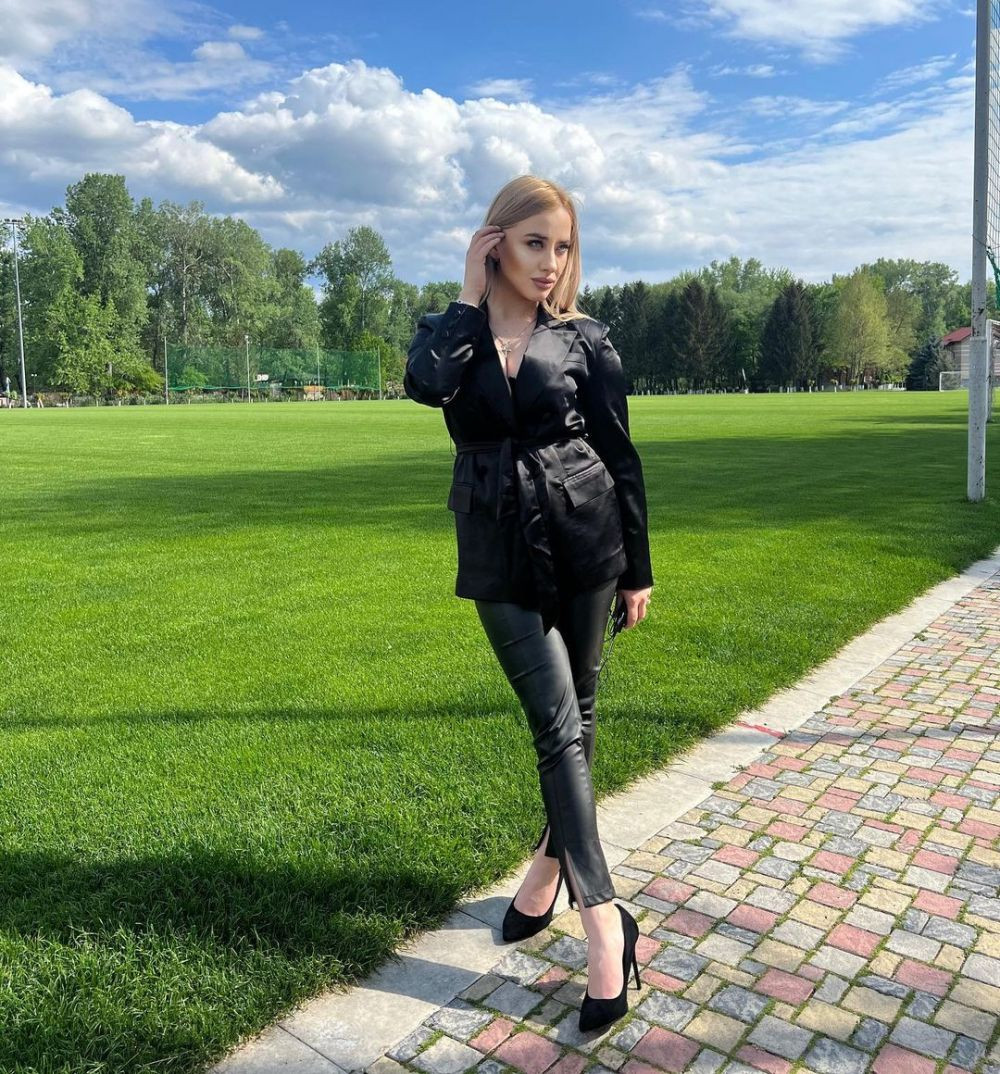 A fost talismanul Republicii Moldova în victoria cu Polonia! Olivia Cucoș, superba jurnalistă, a făcut spectacol la Chișinău_21