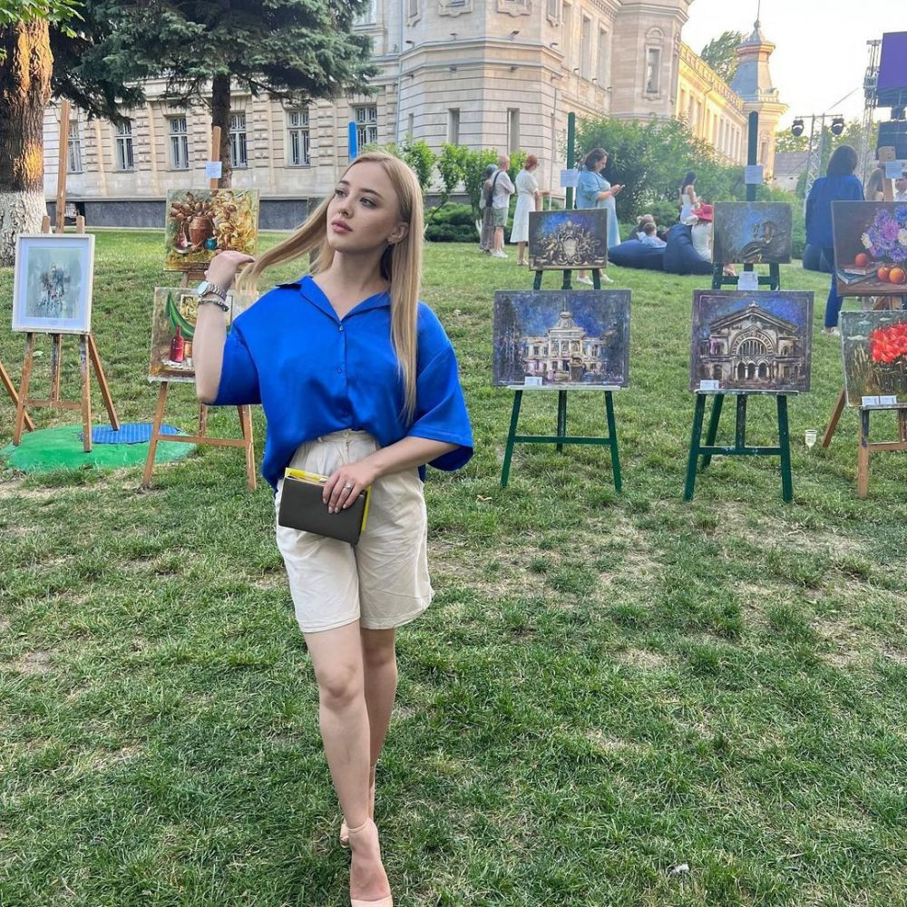 A fost talismanul Republicii Moldova în victoria cu Polonia! Olivia Cucoș, superba jurnalistă, a făcut spectacol la Chișinău_34