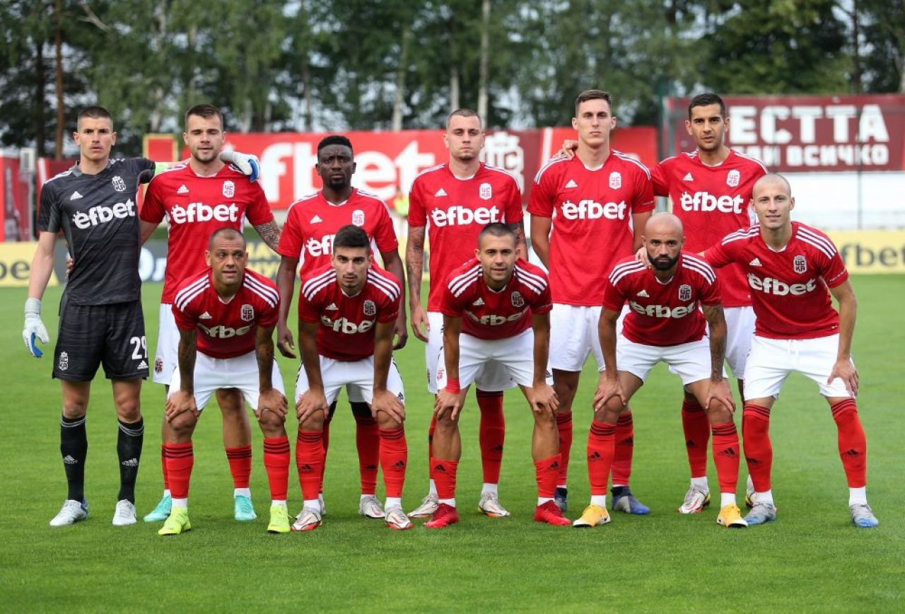 Fanii FCSB-ului s-au dus pe pagina lui TSKA 1948 să strige că ei sunt Steaua! Bulgarii le-au dat replica imediat_3