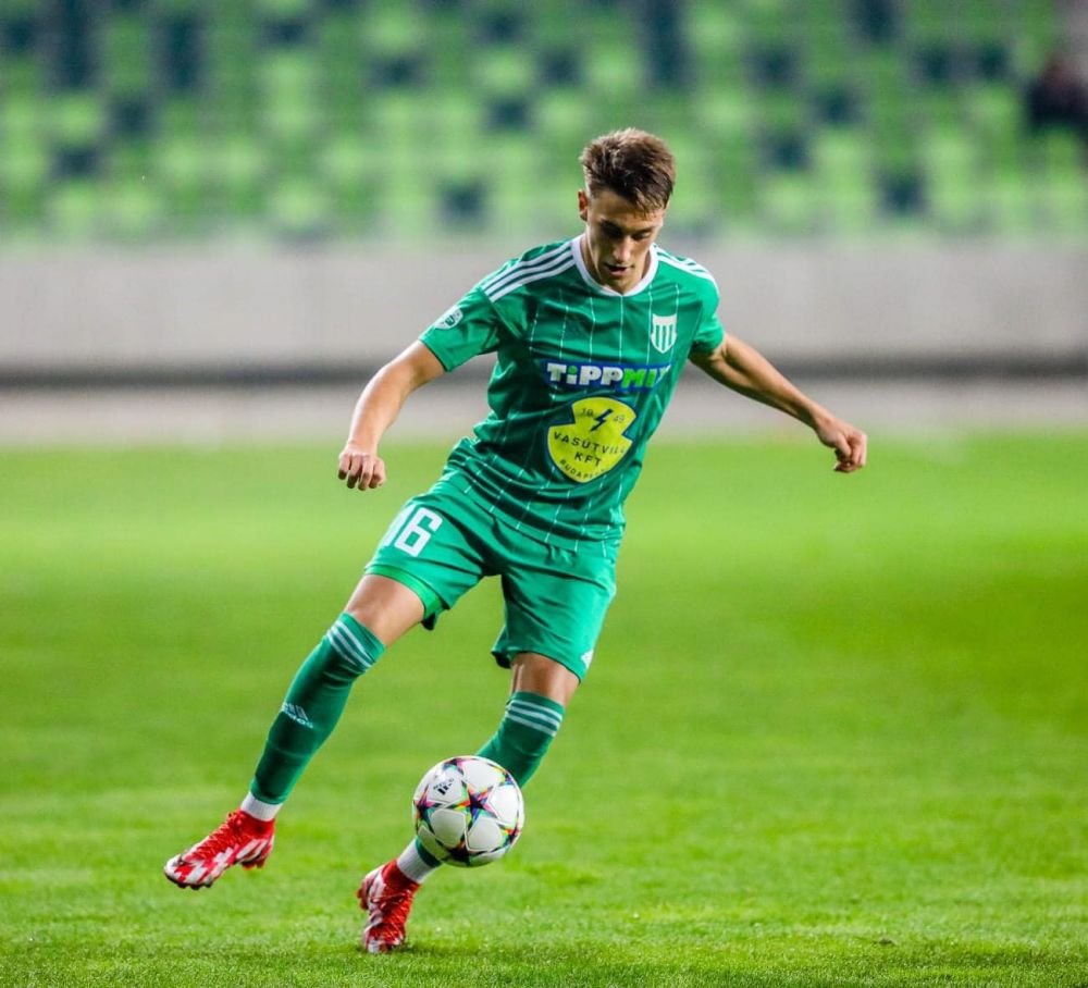 Mario Simuț, românul din naționala Ungariei, dorit la echipă de fostul antrenor de la Panathinaikos și Spartak Moscova!_9
