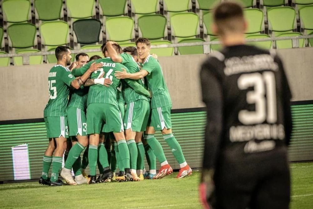Mario Simuț, românul din naționala Ungariei, dorit la echipă de fostul antrenor de la Panathinaikos și Spartak Moscova!_17
