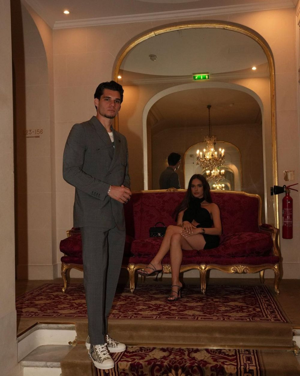 Nebunie! Cât a plătit Ianis Hagi pe inelul de logodnă oferit partenerei sale_3