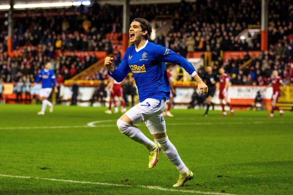 Nebunie! Cât a plătit Ianis Hagi pe inelul de logodnă oferit partenerei sale_8