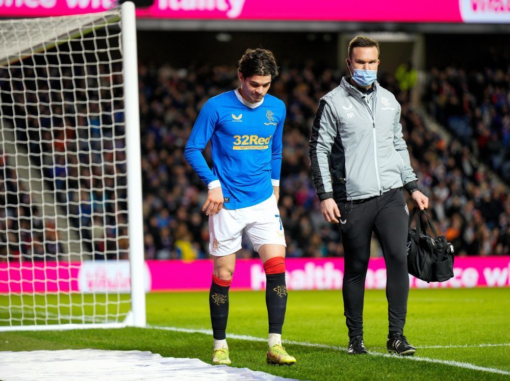 Nebunie! Cât a plătit Ianis Hagi pe inelul de logodnă oferit partenerei sale_14