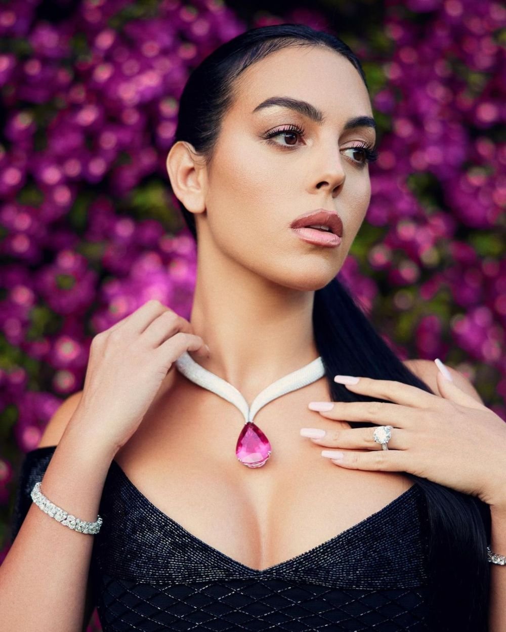 Georgina Rodriguez, apariție sexy în cel mai minuscul bikini! Imagini din vacanța cu Cristiano Ronaldo de pe yachtul de 6 milioane de euro _24