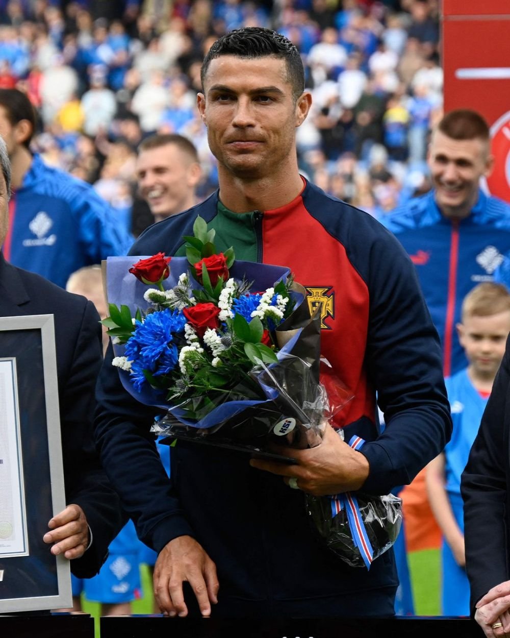 Georgina Rodriguez, apariție sexy în cel mai minuscul bikini! Imagini din vacanța cu Cristiano Ronaldo de pe yachtul de 6 milioane de euro _43