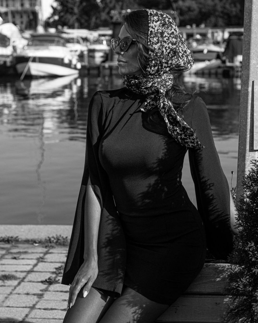 Andreea Bododel a pierdut procesul cu Robert Niță după declarațiile jignitoare ale fostului rapidist! Cât trebuie să îi plătească cea mai sexy fană a Farului _3