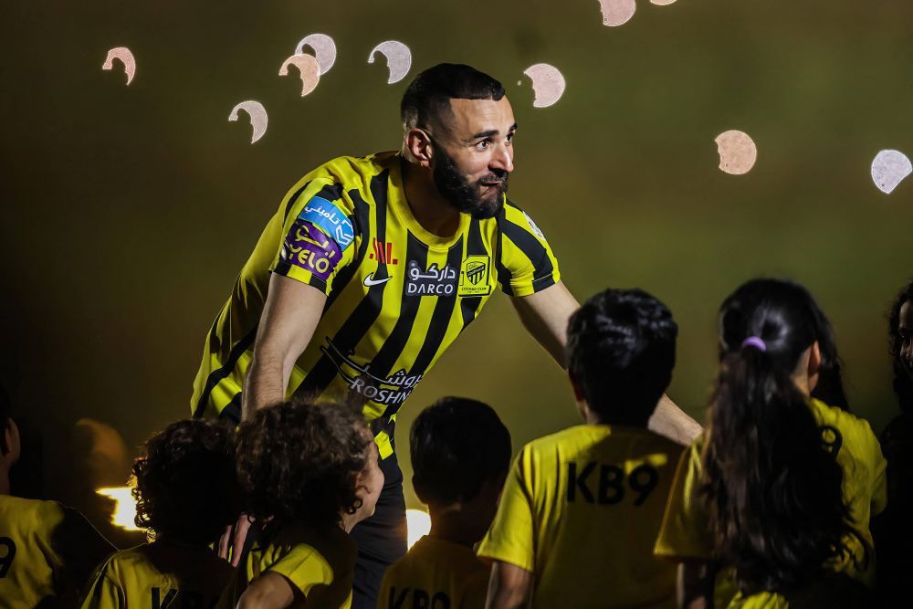 SPECIAL | Vara arabă. De ce plătesc acum șeicii sute de milioane pentru vedetele din Europa_4