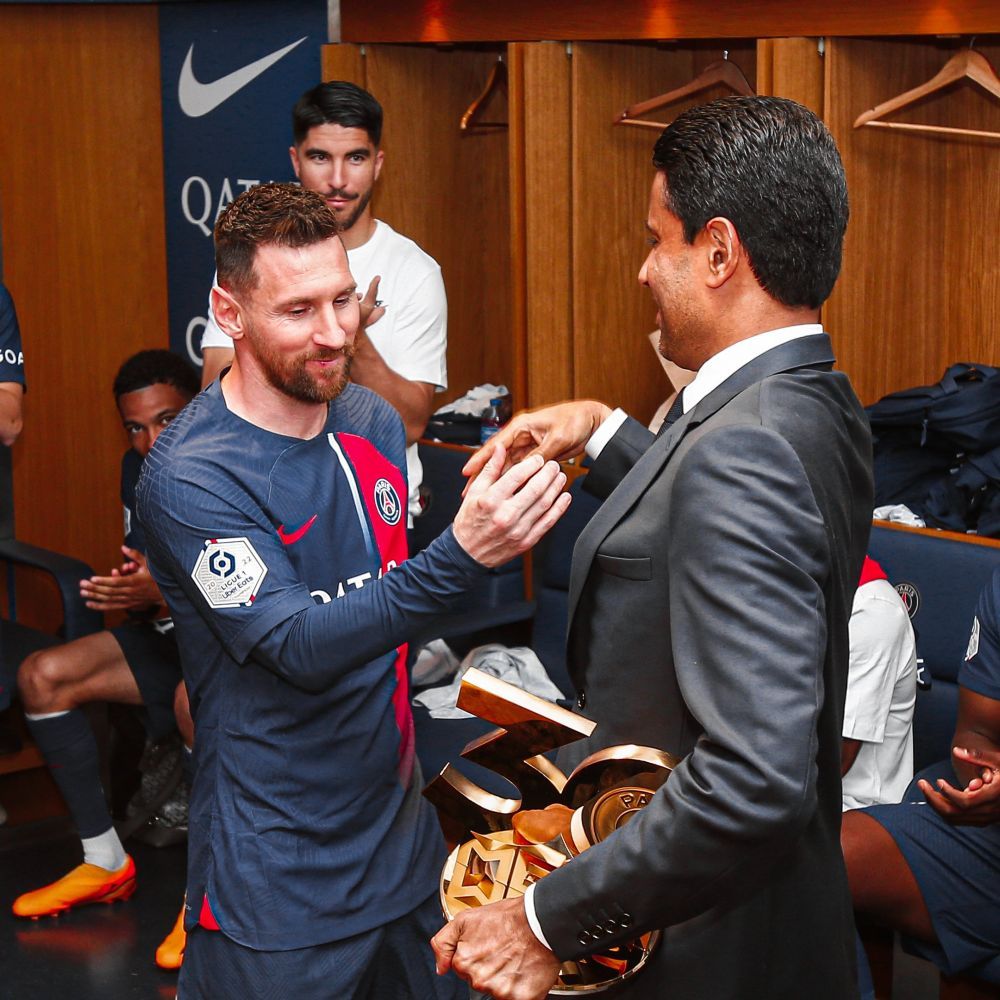 PSG l-a premiat la plecare, Messi i-a dat trofeul lui Neymar pentru a-l licita! Suma incredibilă pe care s-a vândut _2