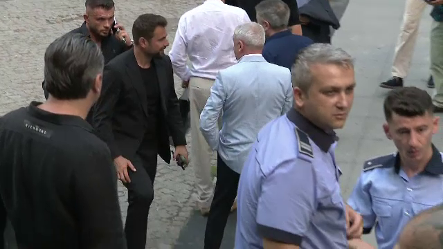 Eleganță, finețe! Cum a apărut Adi Mutu la petrecerea lui Rapid_5