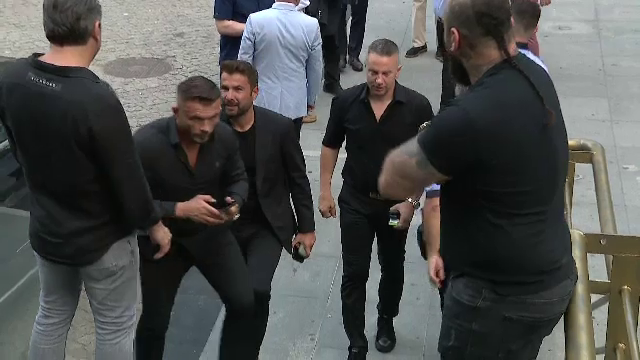 Eleganță, finețe! Cum a apărut Adi Mutu la petrecerea lui Rapid_15