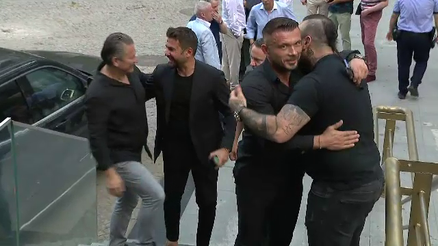 Eleganță, finețe! Cum a apărut Adi Mutu la petrecerea lui Rapid_18