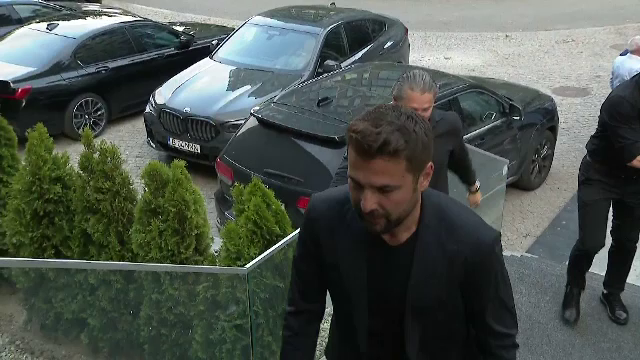Eleganță, finețe! Cum a apărut Adi Mutu la petrecerea lui Rapid_23