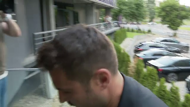 Eleganță, finețe! Cum a apărut Adi Mutu la petrecerea lui Rapid_27
