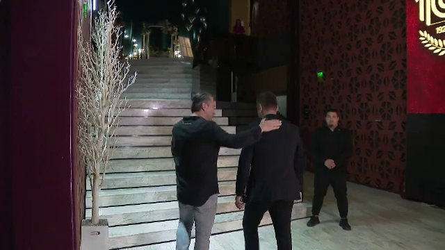 Eleganță, finețe! Cum a apărut Adi Mutu la petrecerea lui Rapid_39