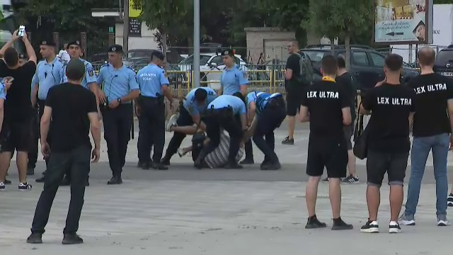 Incidente violente pe stadion la România - Ucraina, la EURO U21! Fanii din 