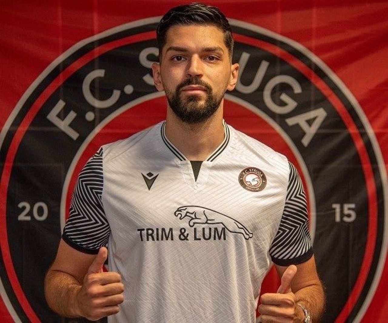 Transferul verii în fotbalul românesc: din Liga 3, direct în UEFA Champions League! _3