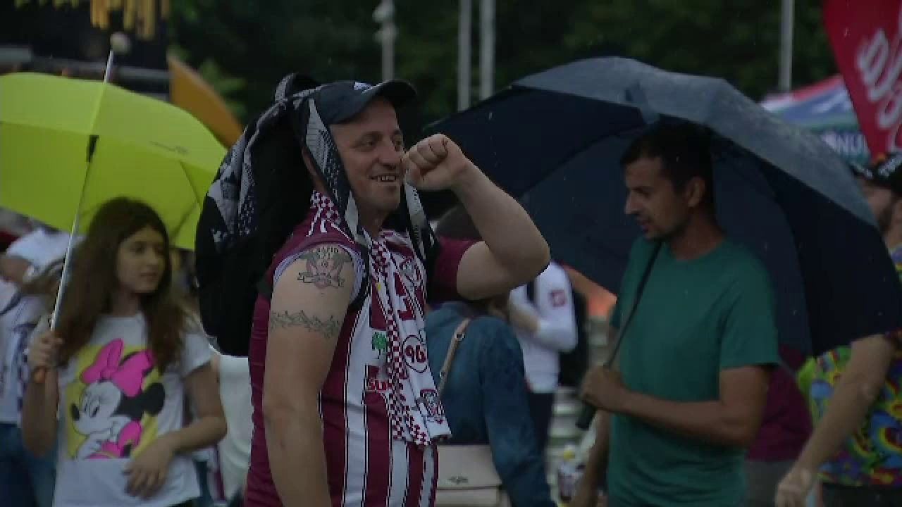 Farmecul din Giulești! Dan Ciotoi i-a făcut pe rapidiști să uite de ploaie și vânt la petrecerea centenarului! _6