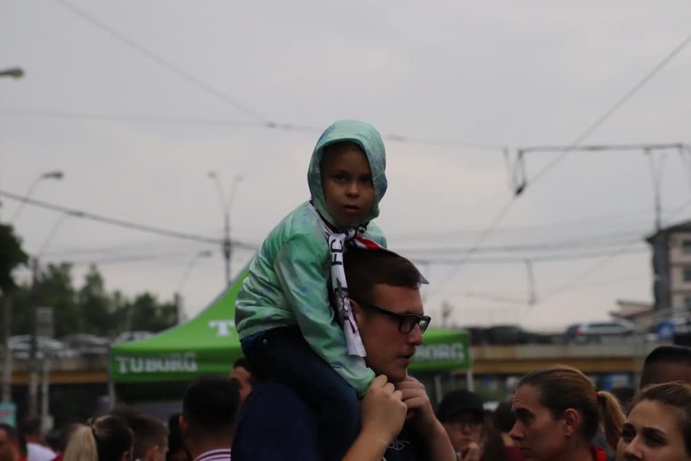 Farmecul din Giulești! Dan Ciotoi i-a făcut pe rapidiști să uite de ploaie și vânt la petrecerea centenarului! _13