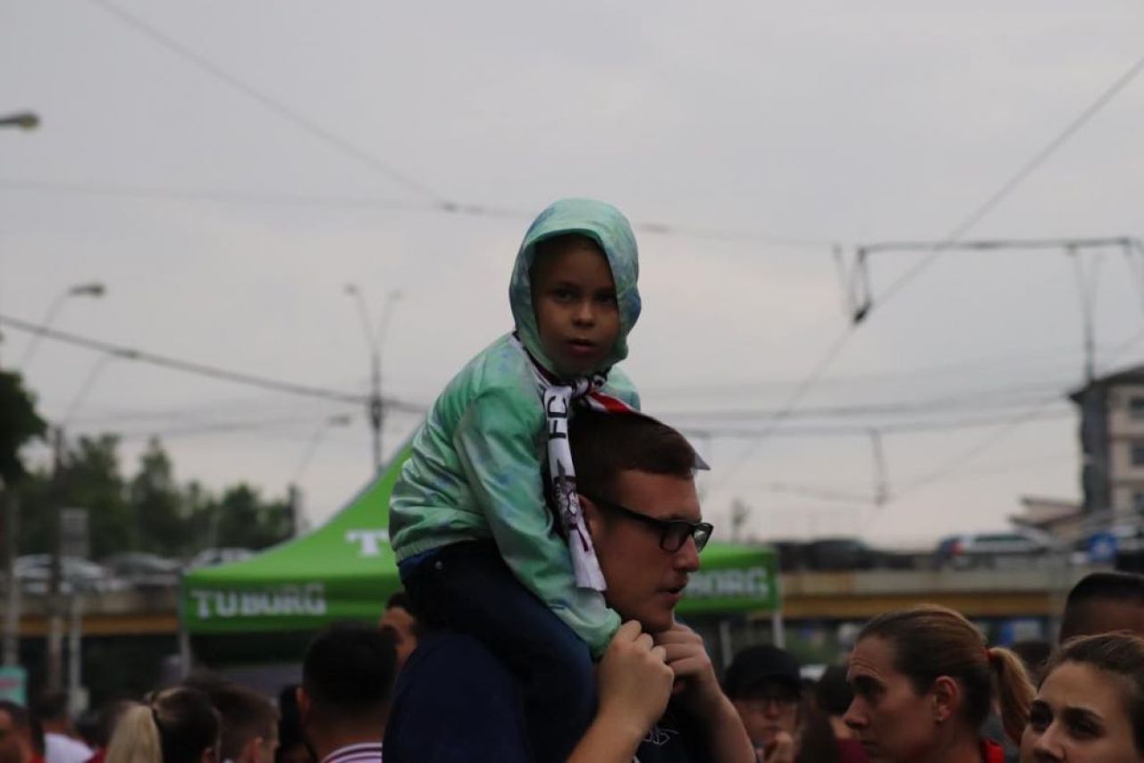 Farmecul din Giulești! Dan Ciotoi i-a făcut pe rapidiști să uite de ploaie și vânt la petrecerea centenarului! _13