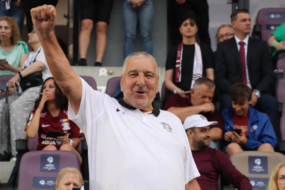 Cum a fost surprins Rică Răducanu în Giulești. Fanii sărbătoresc centenarul pe stadionul lui Rapid_7