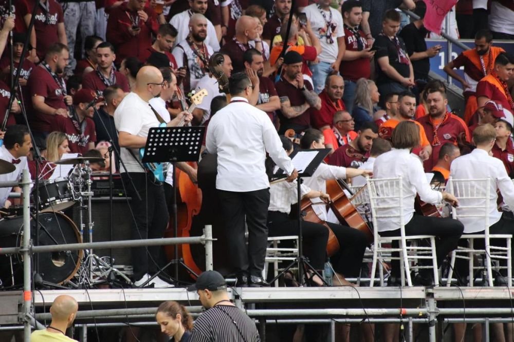 Cum a fost surprins Rică Răducanu în Giulești. Fanii sărbătoresc centenarul pe stadionul lui Rapid_10