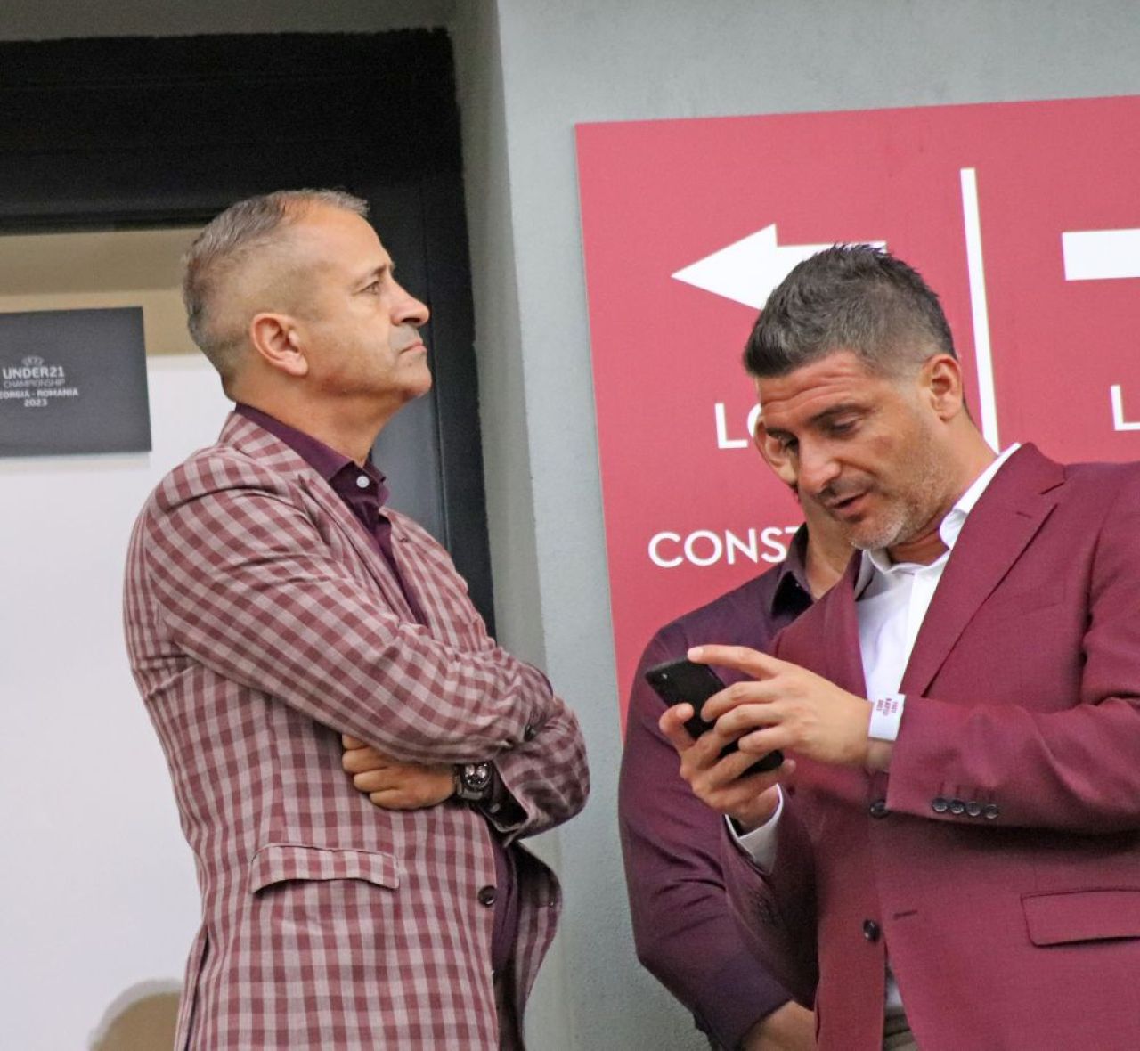 Cel mai controversat oficial al FRF, primit cu îmbrățișări la Centenarul Rapidului! _7