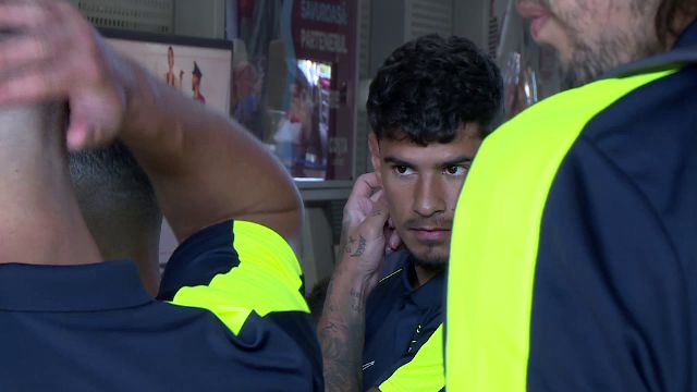 FCSB a plecat în cantonamentul din Țările de Jos. Imagini de pe aeroport cu Elias Charalambous&co_1