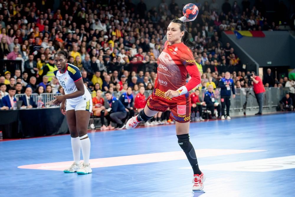 Cristina Neagu, simply the best! Handbalista din România a fost desemnată de federația continentală cel mai bun inter stânga al Europei_3