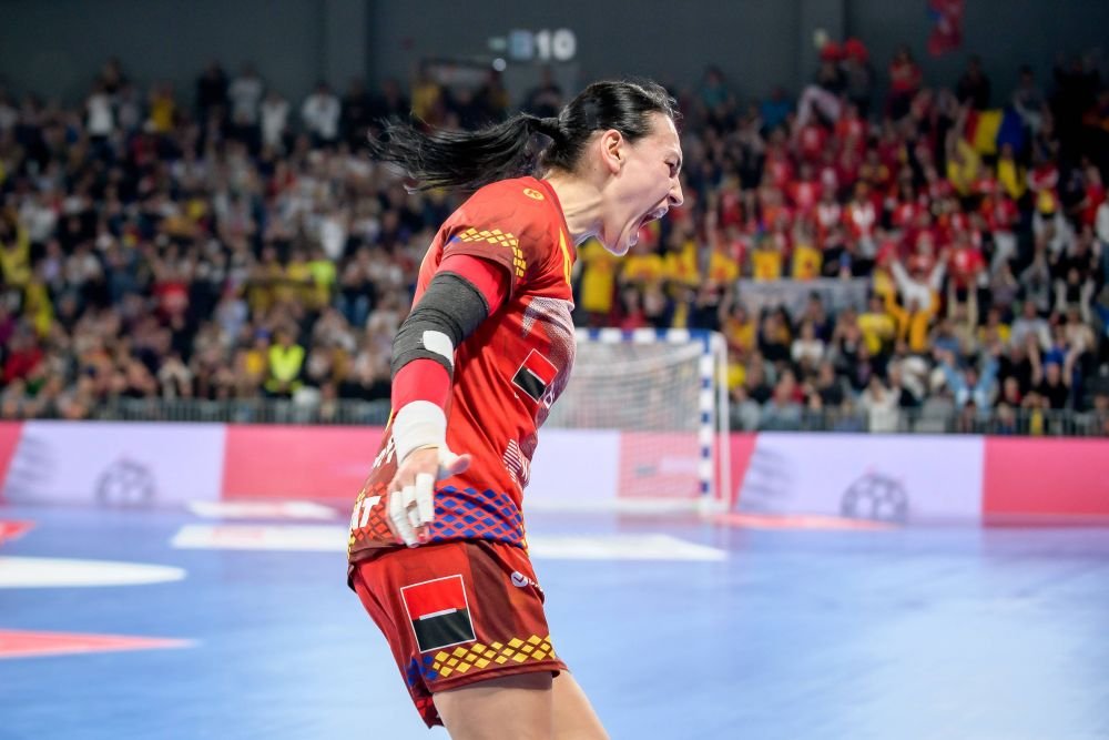 Cristina Neagu, simply the best! Handbalista din România a fost desemnată de federația continentală cel mai bun inter stânga al Europei_5