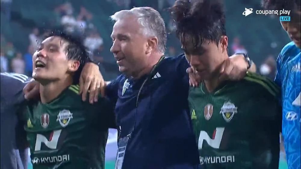 Cum a fost surprins Dan Petrescu după prima victorie obținută în Coreea de Sud_4