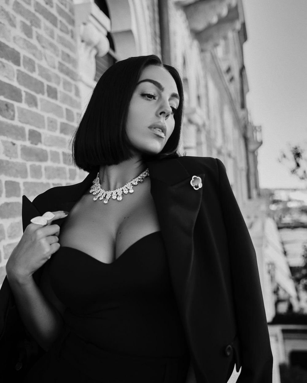 Cu greu putea găsi un costum de baie mai mic pentru formele ei! Selfie-ul cu care Georgina Rodriguez și-a pus fanii pe jar_19