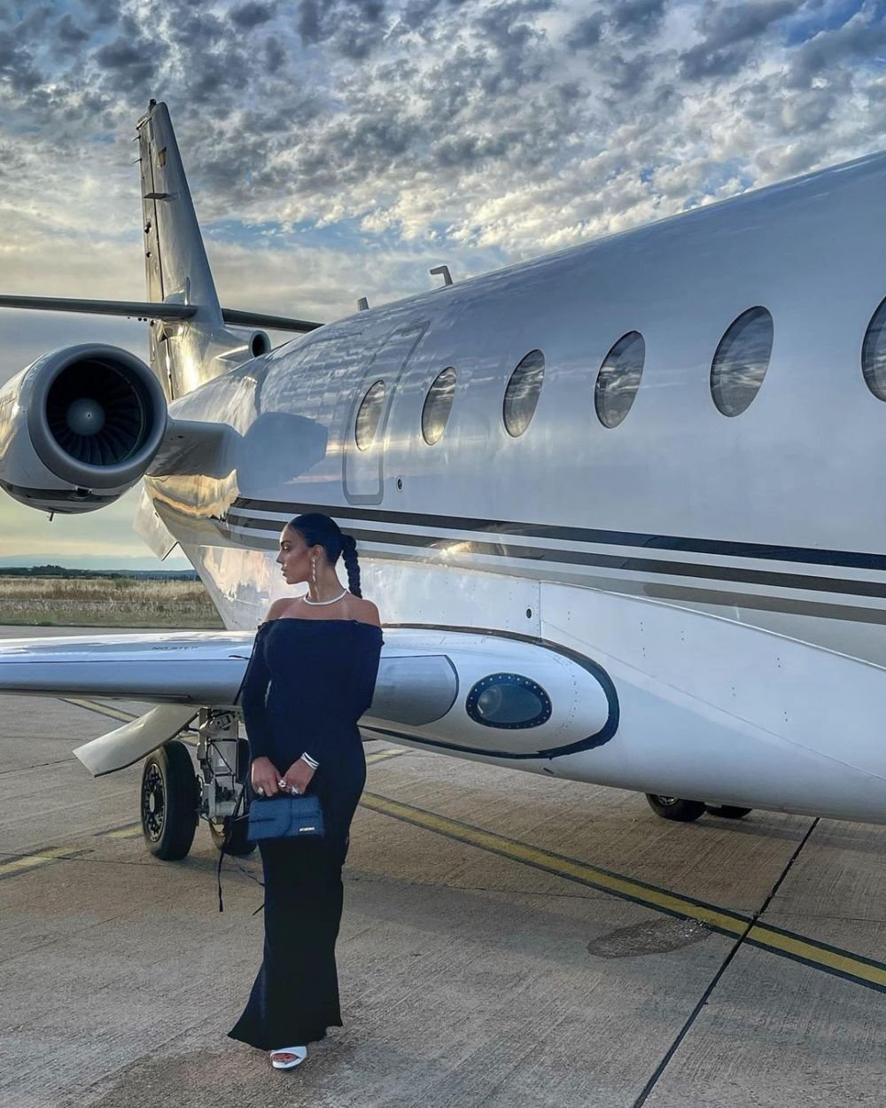 Cu greu putea găsi un costum de baie mai mic pentru formele ei! Selfie-ul cu care Georgina Rodriguez și-a pus fanii pe jar_35