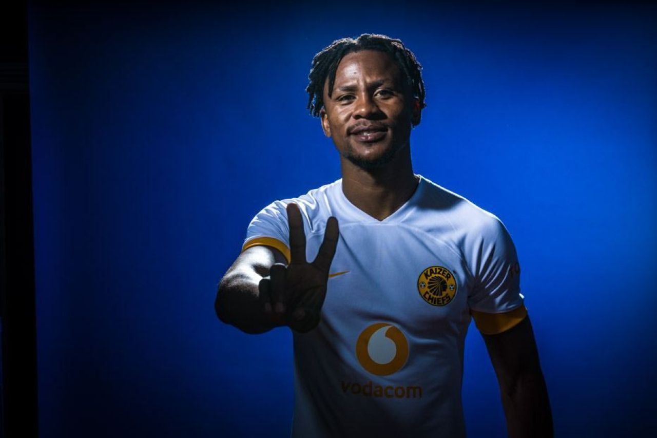 Debutul lui Siyabonga Ngezana la FCSB, amânat. Când ar putea intra pe teren_6
