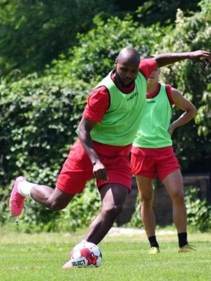 Suporterii dau banii, tot ei anunță și transferurile! La Dinamo ajunge golgheterul portughez de la Leiria_2