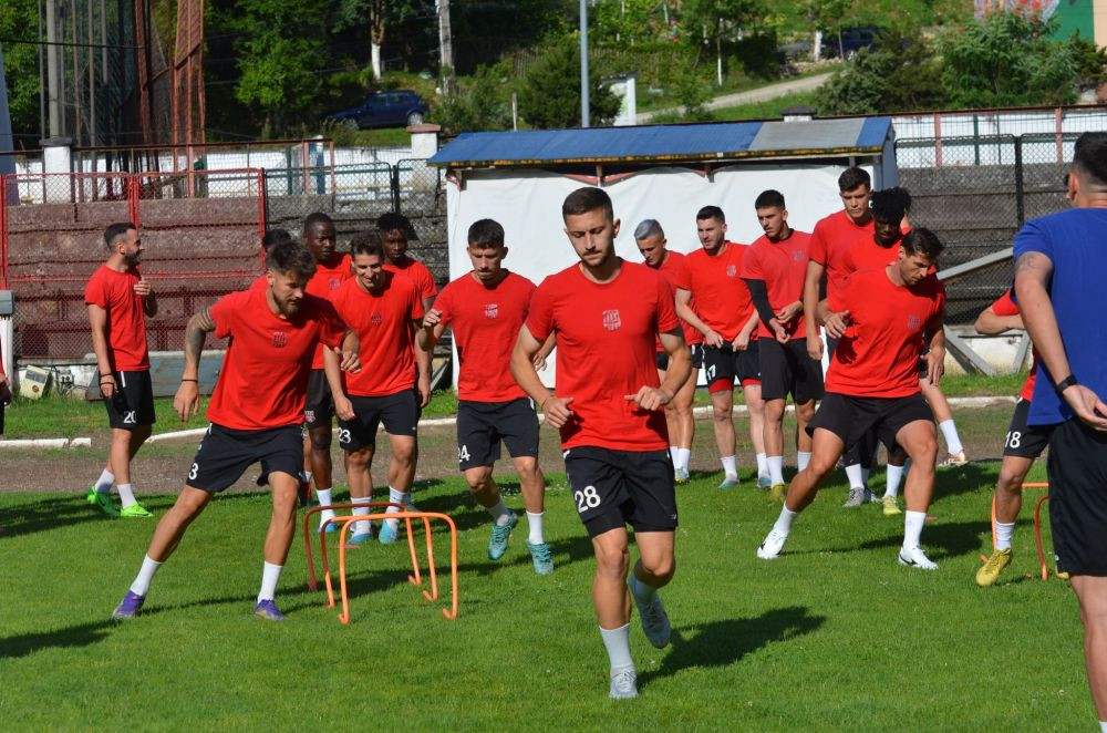 SPECIAL | Totul sau nimic în Liga 2! Salarii de nivelul play-off-ului SuperLigii și investiții amețitoare: ”Am contactat anumiți fotbaliști, n-am avut șanse” _4